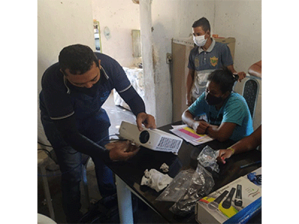 Comunidades rurais do Sert&atilde;o dos Inhamuns recebem kits de inform&aacute;tica