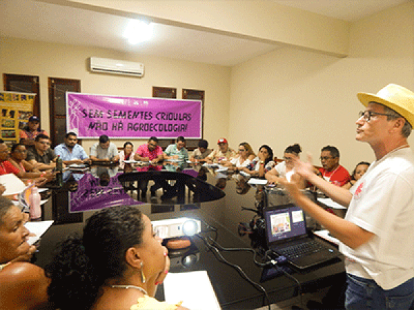 Carrossel de experi&ecirc;ncias promove troca de hist&oacute;rias no Encontro de Agroecologia